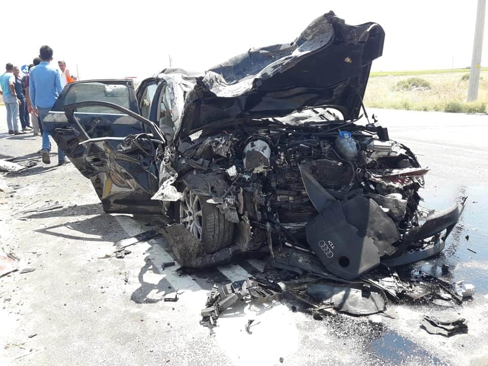 Aksaray’da otomobil ile TIR Çapıştı 2’i ağır 3 kişi yaralı