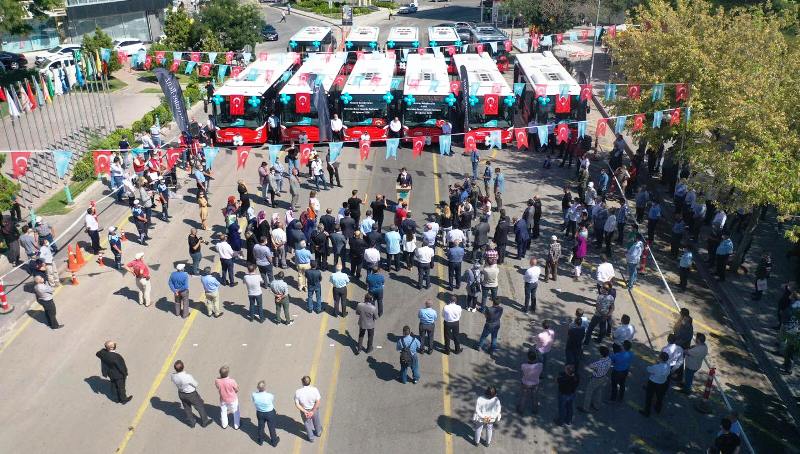 Aksaray Belediyesi 6 otobüsle engelsiz bir ulaşıma adım attı