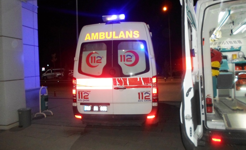 Aksaray’da feci kaza sürücü anne öldü 2 kızı yaralı