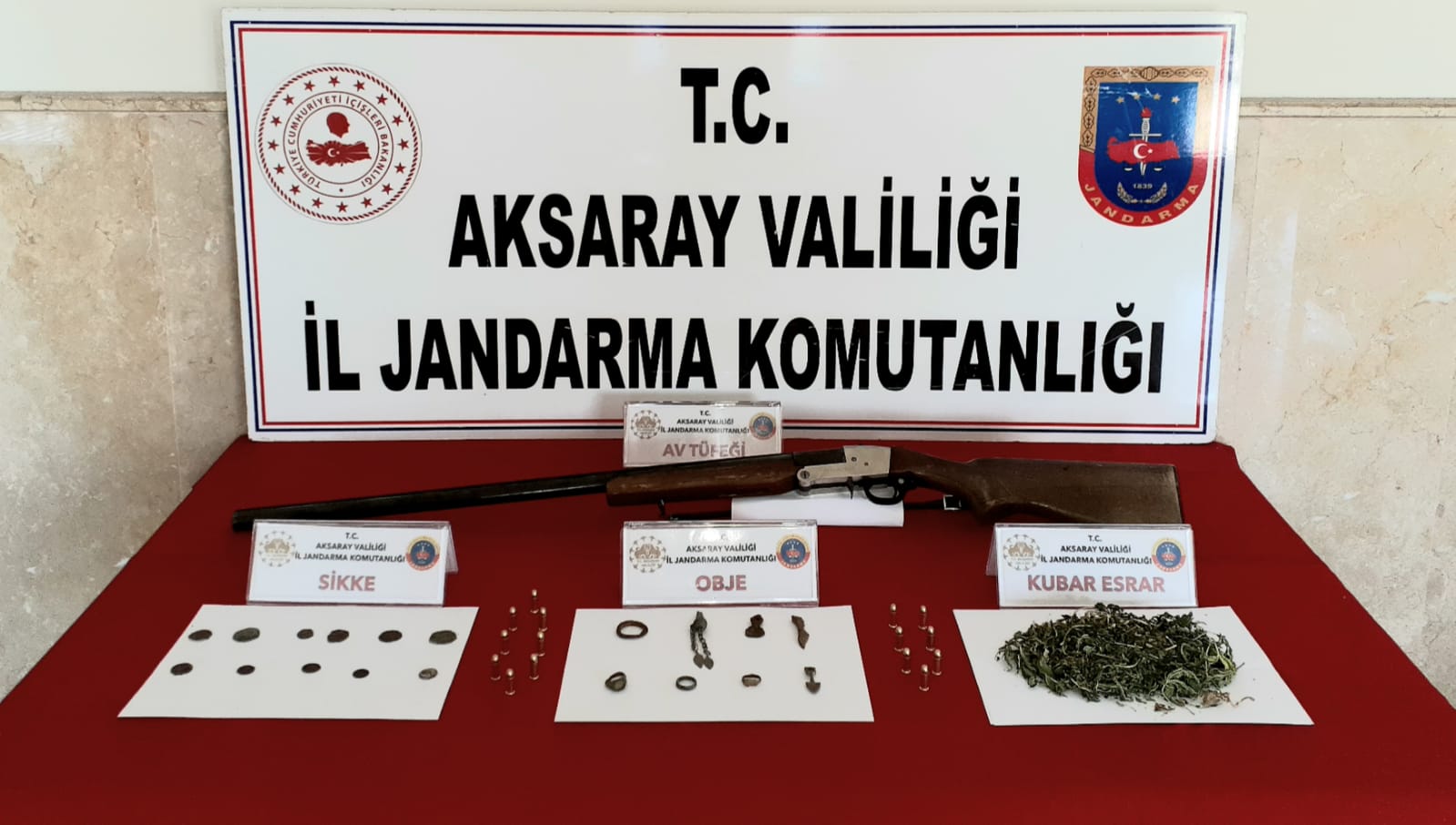 Aksaray Jandarma’dan Tarihi eser ve uyuşturucu operasyonu