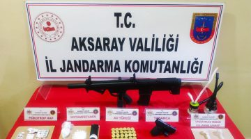 Aksaray’da Jandarma silah ve uyuşturucu yakaladı