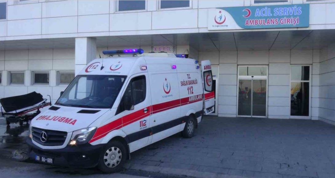 Ankara Niğde otoyolunda feci kaza 1 ölü 4 yaralı