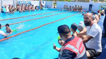 Aksaray İl Jandarma Komutanlığı “Yüzme Bilmeyen Kalmasın” projesi