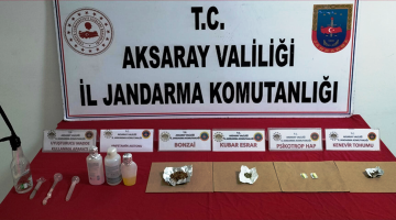 Aksaray Jandarma uyuşturucu satıcılarına eş zamanlı operasyon düzenledi