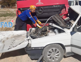 Aksaray’da otomobil ile kamyon çarpıştı otomobil sürücüsü yaşamını yitirdi